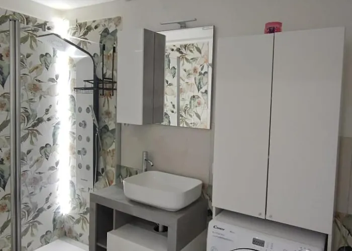 Sagegreən Flat Lejlighed